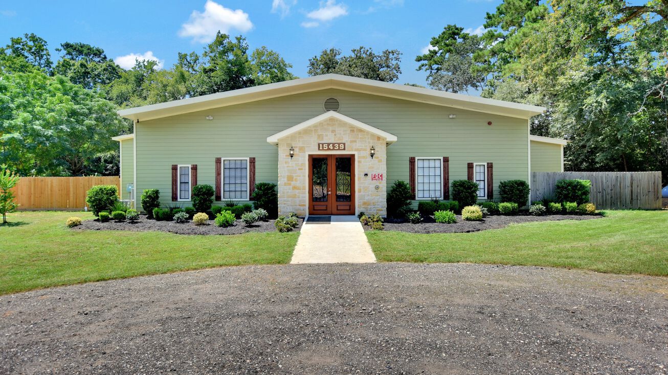 15439 McRae Lake, Conroe, TX 77303