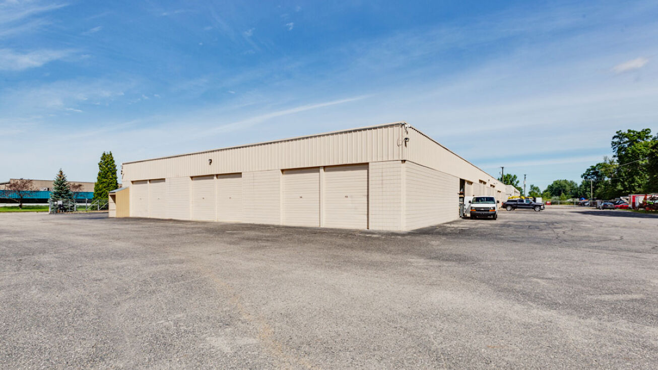 Storage Unit Auctions Flint Michigan Dandk Organizer
