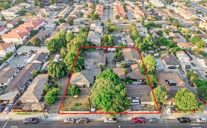 Pictures of Multifamily property located at 11149-11203 Klingerman St, El Monte, El Monte, CA 91733 for comps - image #1