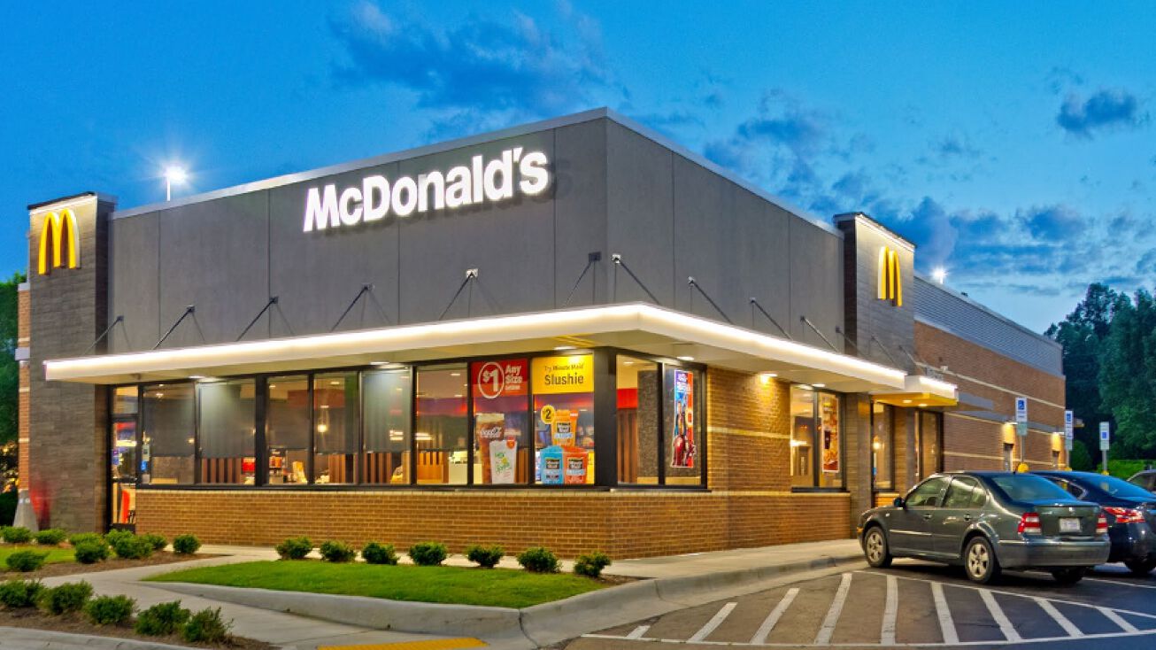 110 Carillon Dr, Garner, NC 27529