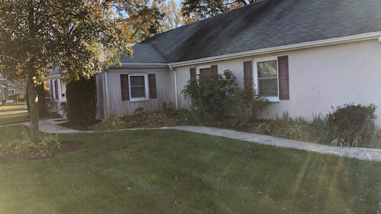 251 N Lafayette Ave, Morrisville, PA 19067