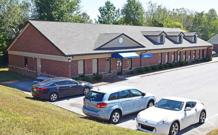 Pictures of Office property located at 231 Hillcrest Drive, Clarksville, TN 37043 for comps - image #1