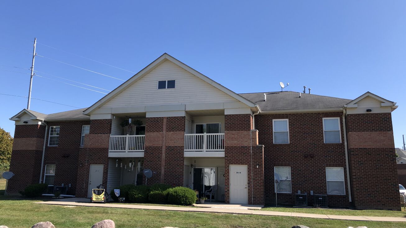 239 N 13th St, Elwood, IN 46036