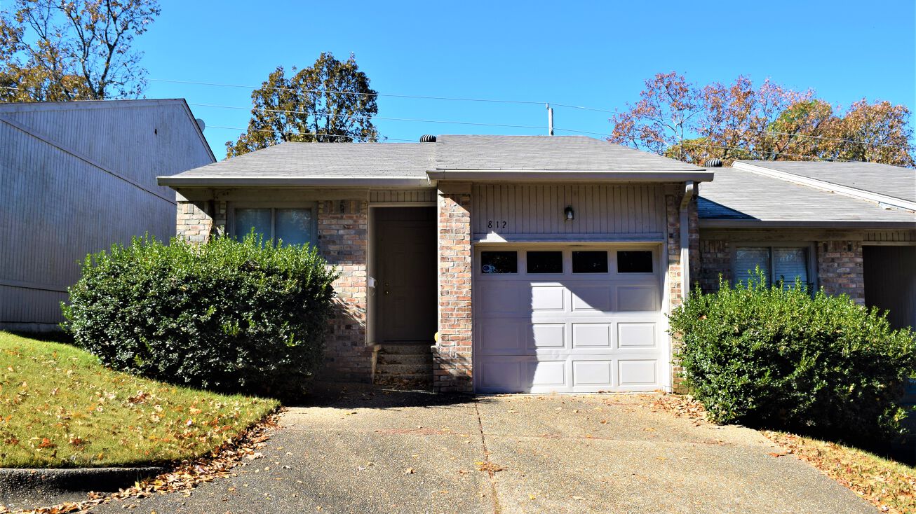 800 Green Mountain Dr, Little Rock, AR 72211