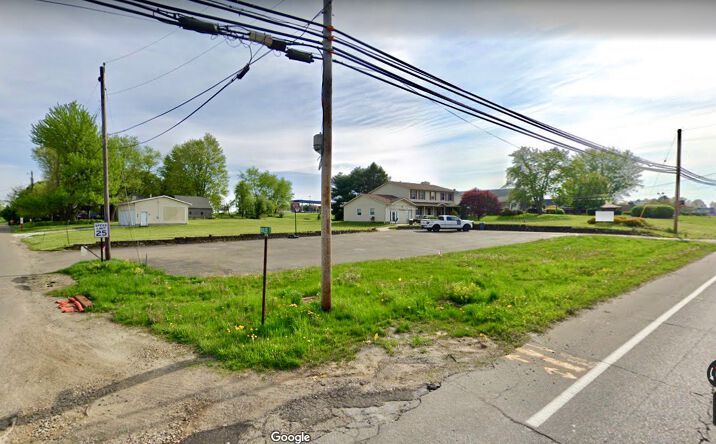 Pictures of Retail, Office, Land property located at 1111 W. Maple St, Hartville, OH 44632 for comps - image #1