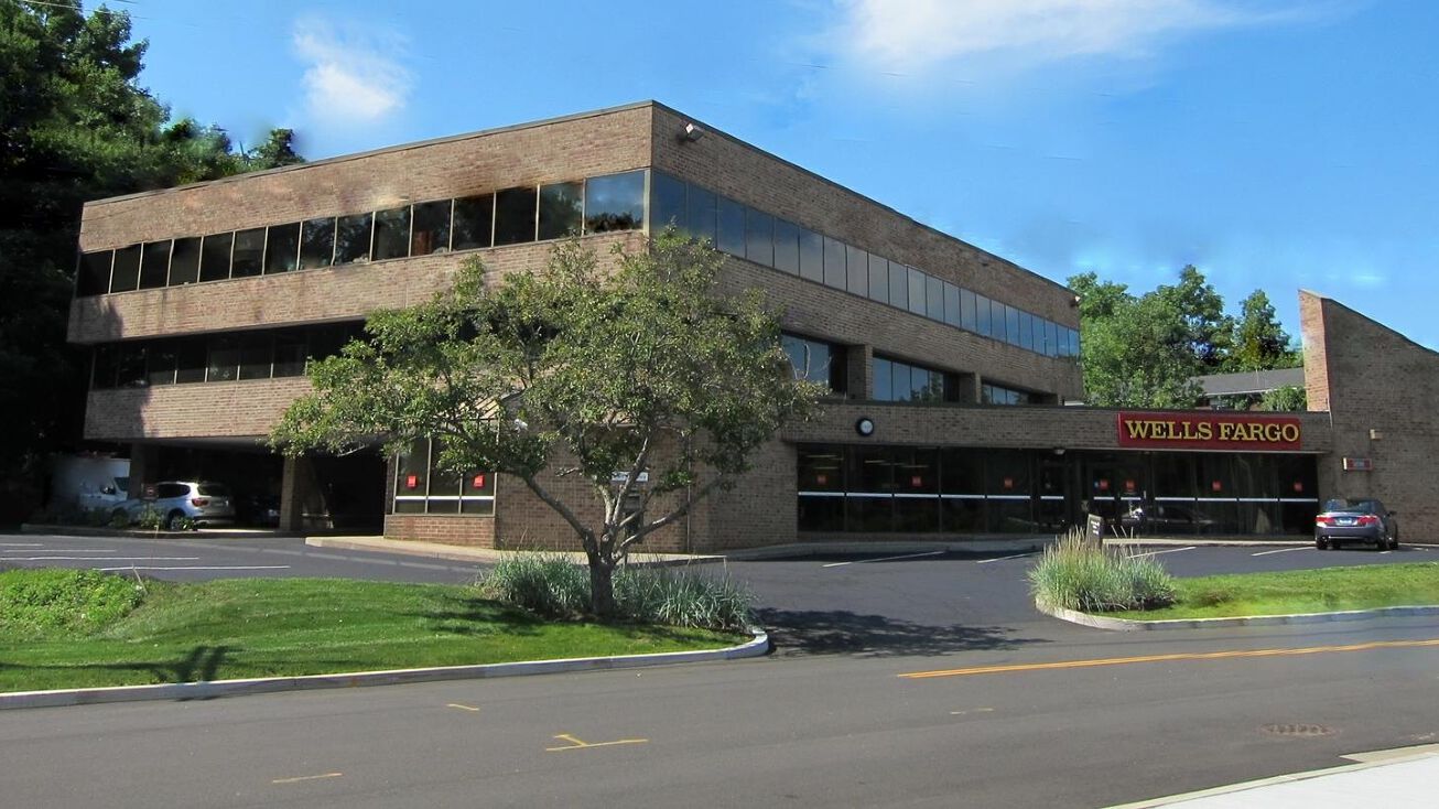 108 Mill Plain Road, Danbury, CT 06811 Retail Property for Sale