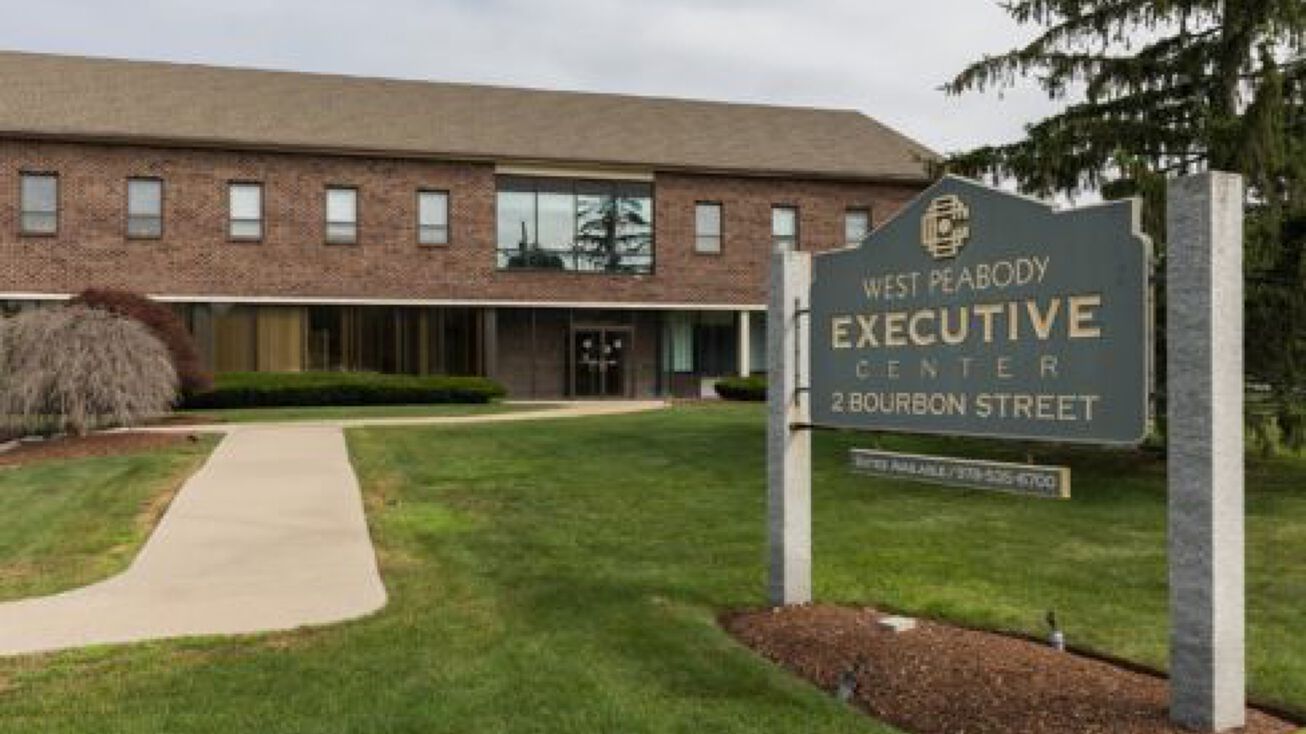 2 Bourbon Street, Peabody, MA 01960