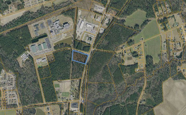 Pictures of Land property located at Hwy 701 & Industrial Park Road, Conway, SC 29526 for sales - image #1