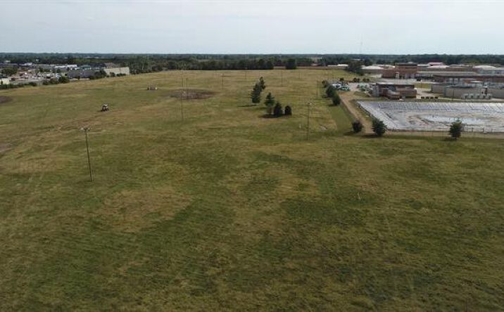 Pictures of Land property located at 500 W Honey Creek Drive, Lot F, Terre Haute, IN 47802 for sales - image #1