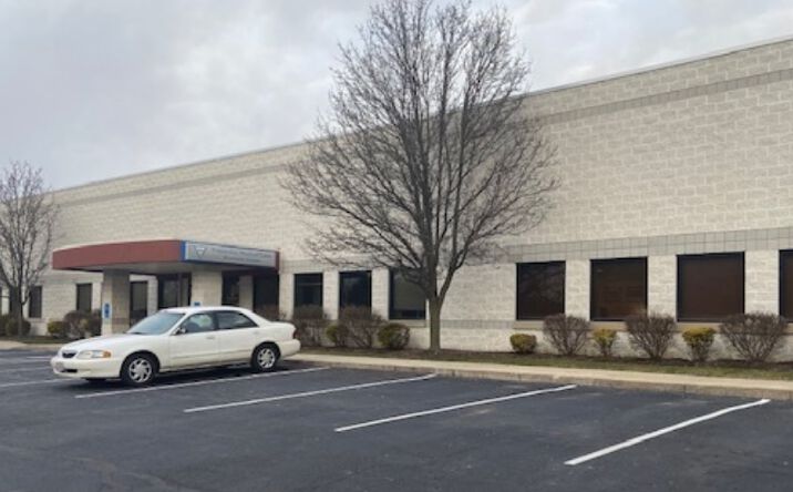Pictures of Office property located at 2583 Center Rd, Hinckley, OH 44233 for comps - image #1