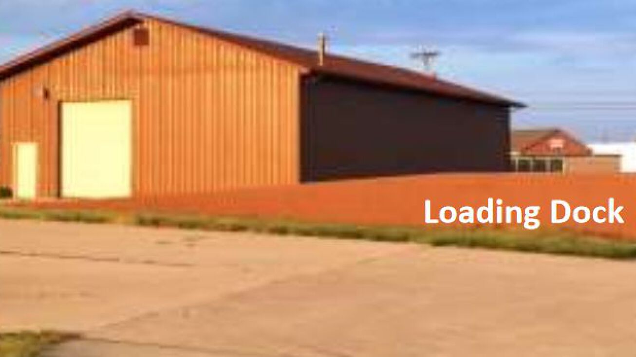 2491 Industrial Drive, Highland, IL 62249 Industrial Property for Sale Former TriOnics Building