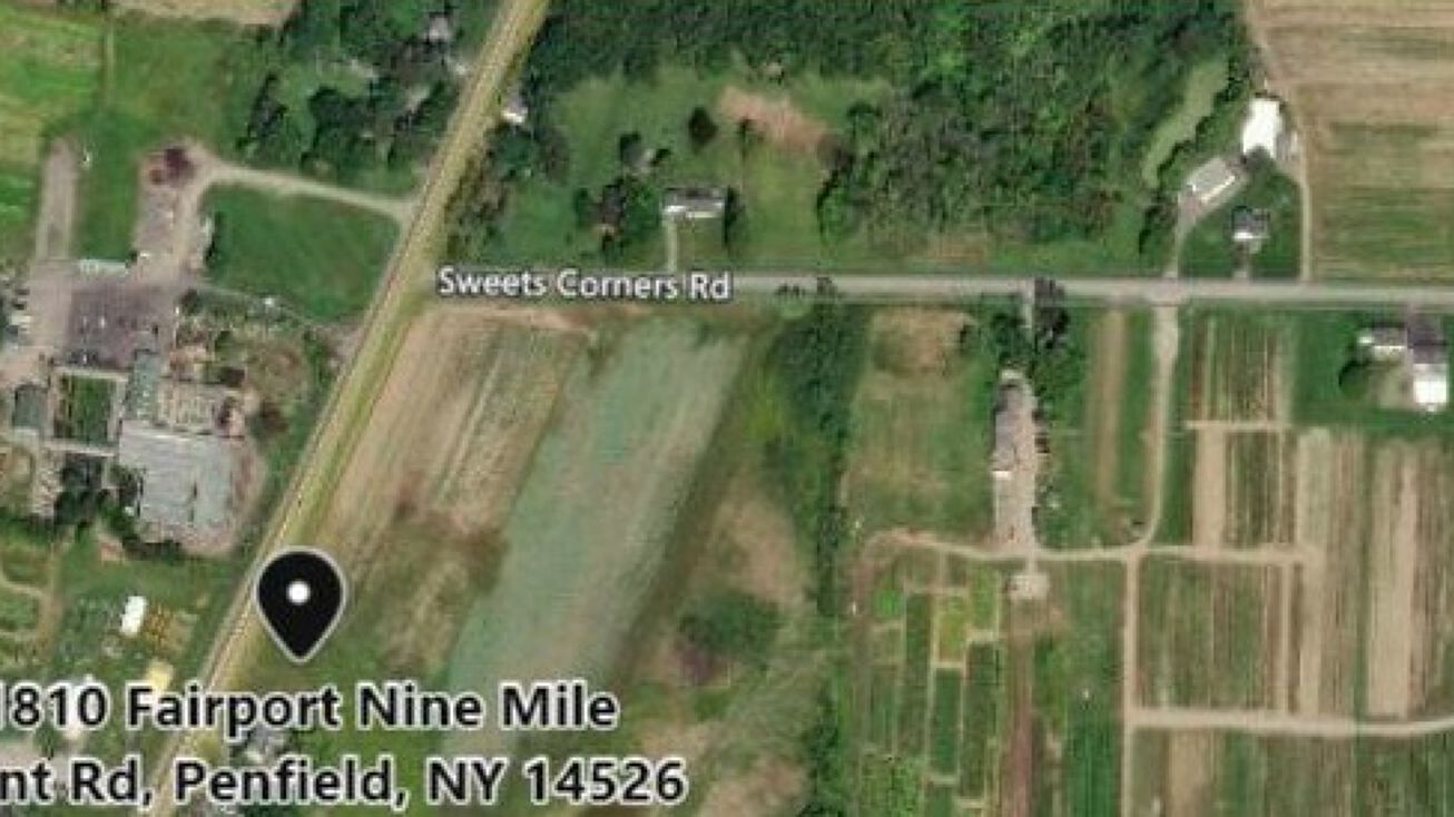 1810 Fairport Nine Mile Point Rd, Penfield, NY 14526