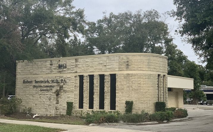 image of property at 1811 LUCERNE TER Orlando FL 32806-2918