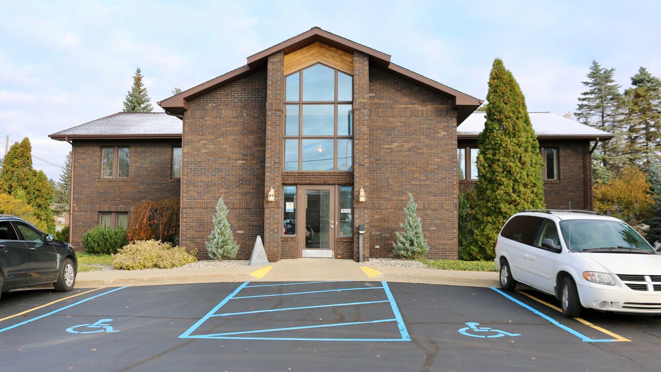 5800 Eastman Avenue, Midland, MI 48640