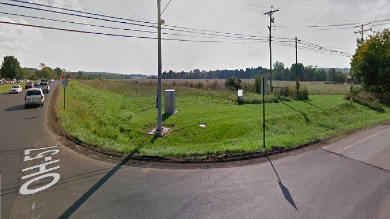 801 Seville Rd, Wadsworth, OH 44281