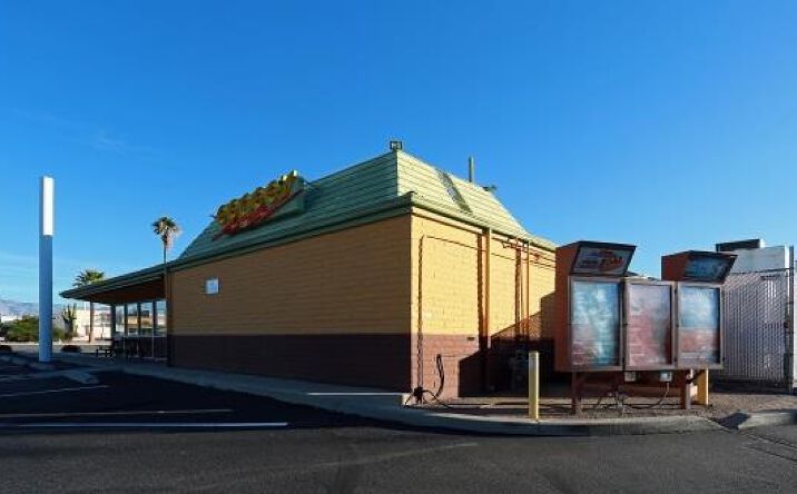Pictures of Retail property located at 8320 E Broadway Blvd, Tucson, AZ 85710 for comps - image #1