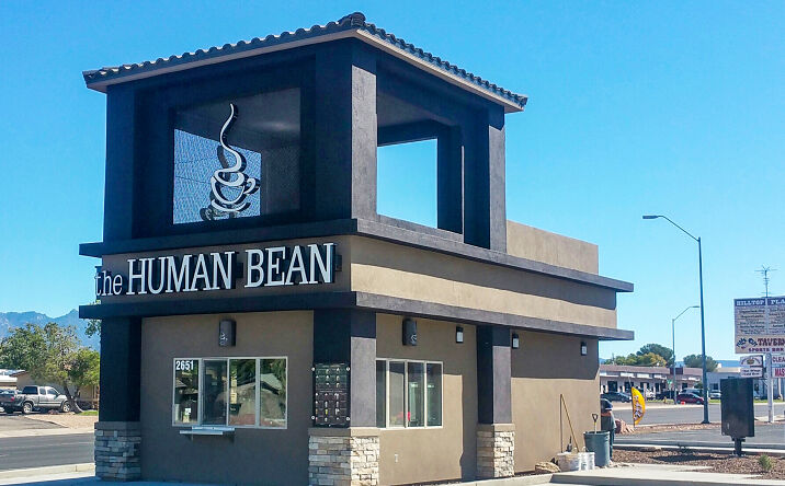 Pictures of Retail property located at 3330 E Andy Devine Ave, Kingman, AZ 86401 for comps - image #1