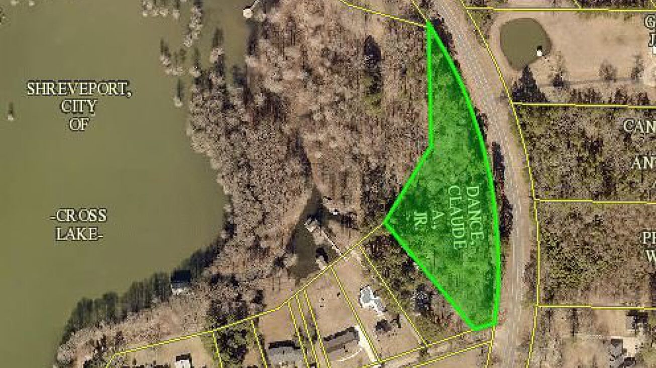 North Lakeshore Drive, Shreveport, LA 71107