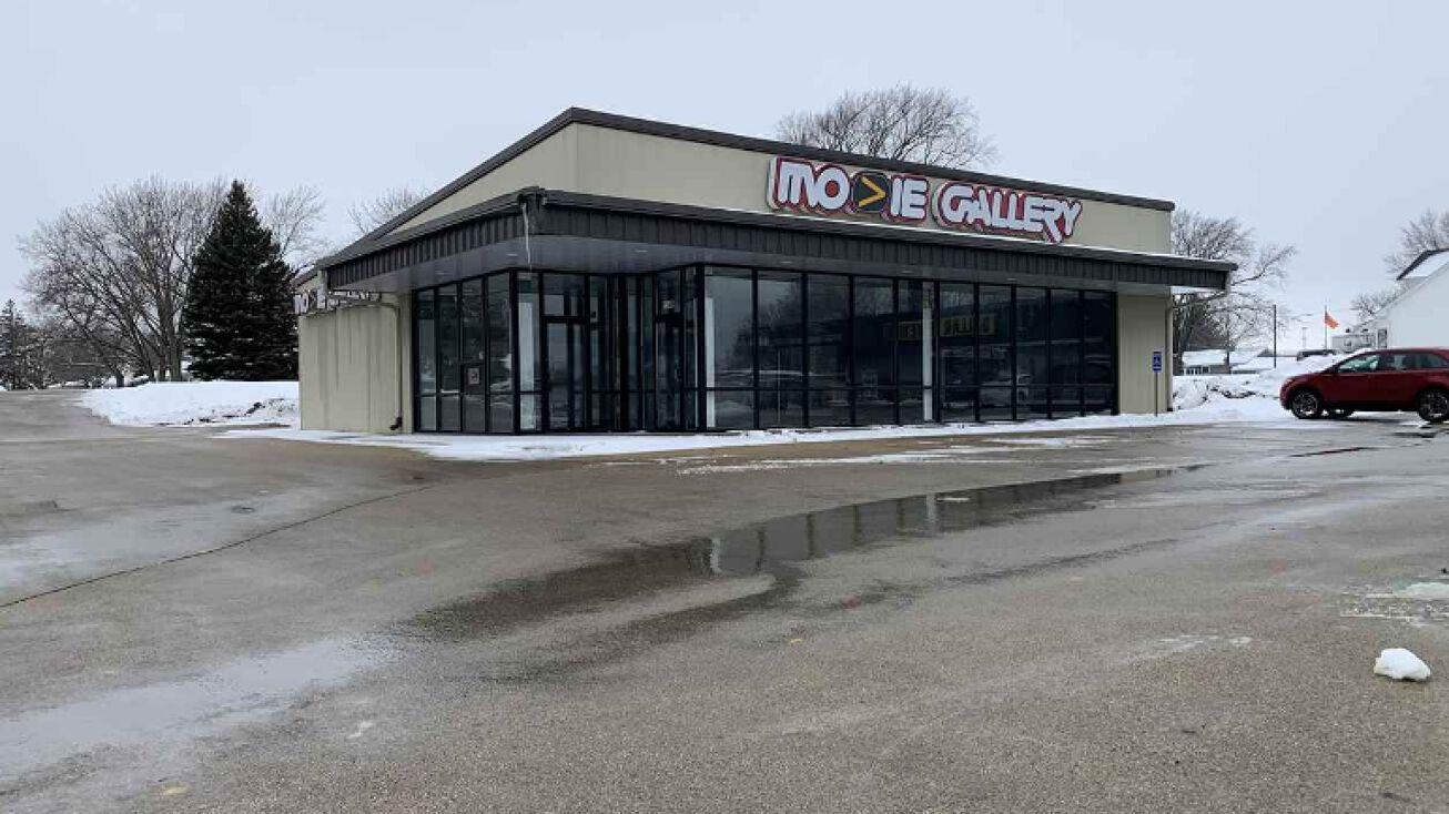 1546 S Washington Boulevard, Camanche, IA 52732