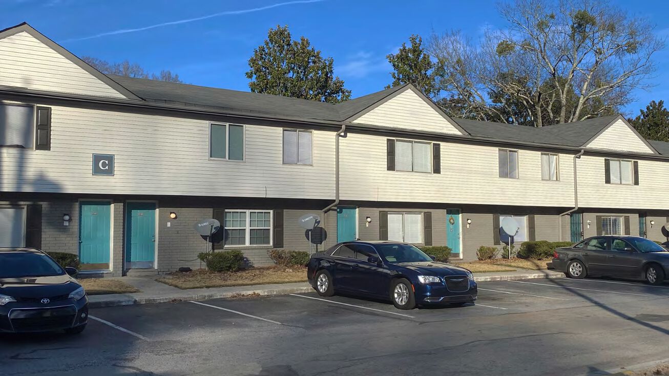 2800 Camp Creek Pkwy, Atlanta, GA 30337 Multifamily Property for Sale