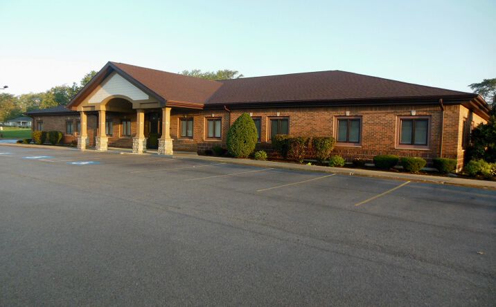 Pictures of Office property located at 800 W Burrell Dr, Crown Point, IN 46307 for comps - image #1