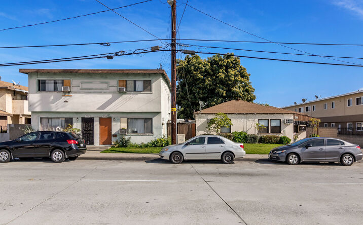 Pictures of Multifamily property located at 3644 Baldwin Ave, El Monte, CA 91731 for comps - image #1