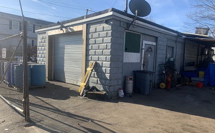 Pictures of Retail property located at 83 Cleveland St, New Bedford, MA 02744 for comps - image #1