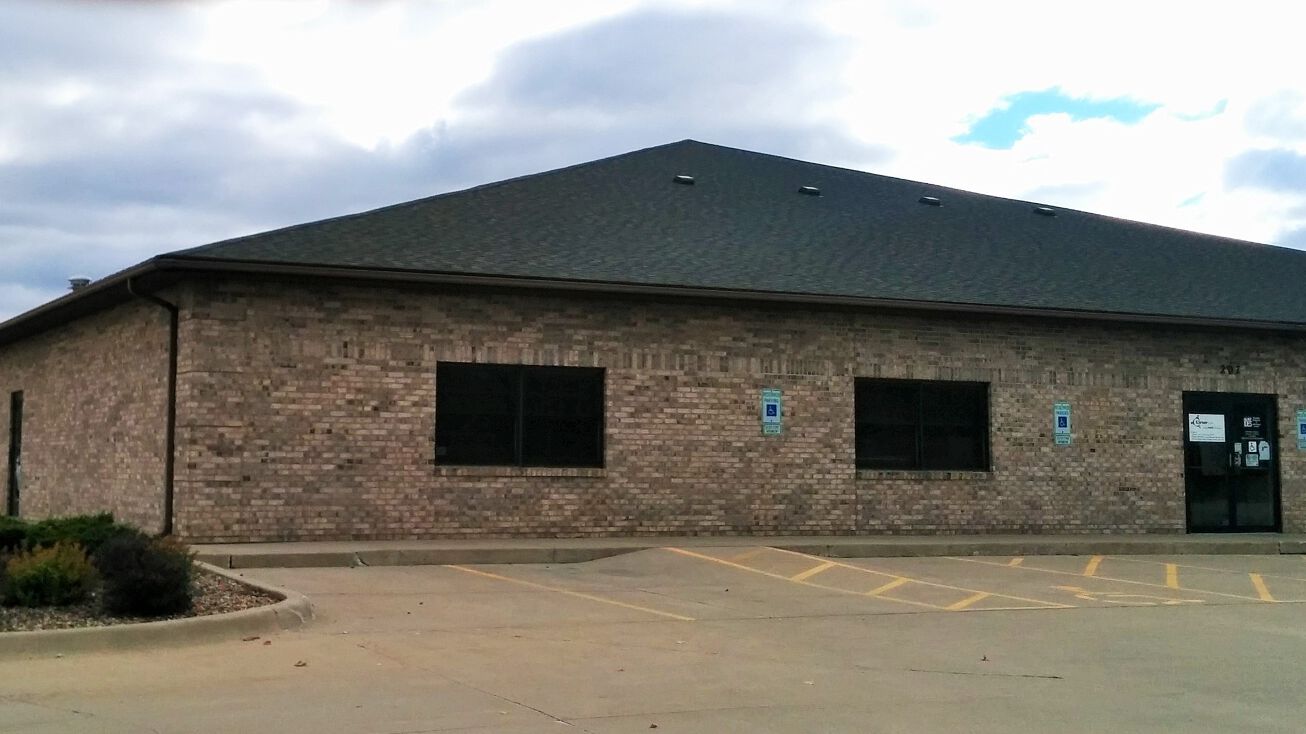 207 E. Hamilton Rd, Bloomington, IL 61704