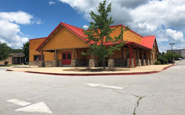 Pictures of Retail property located at 609 N 46th St, Rogers, AR 72756 for sales - image #1