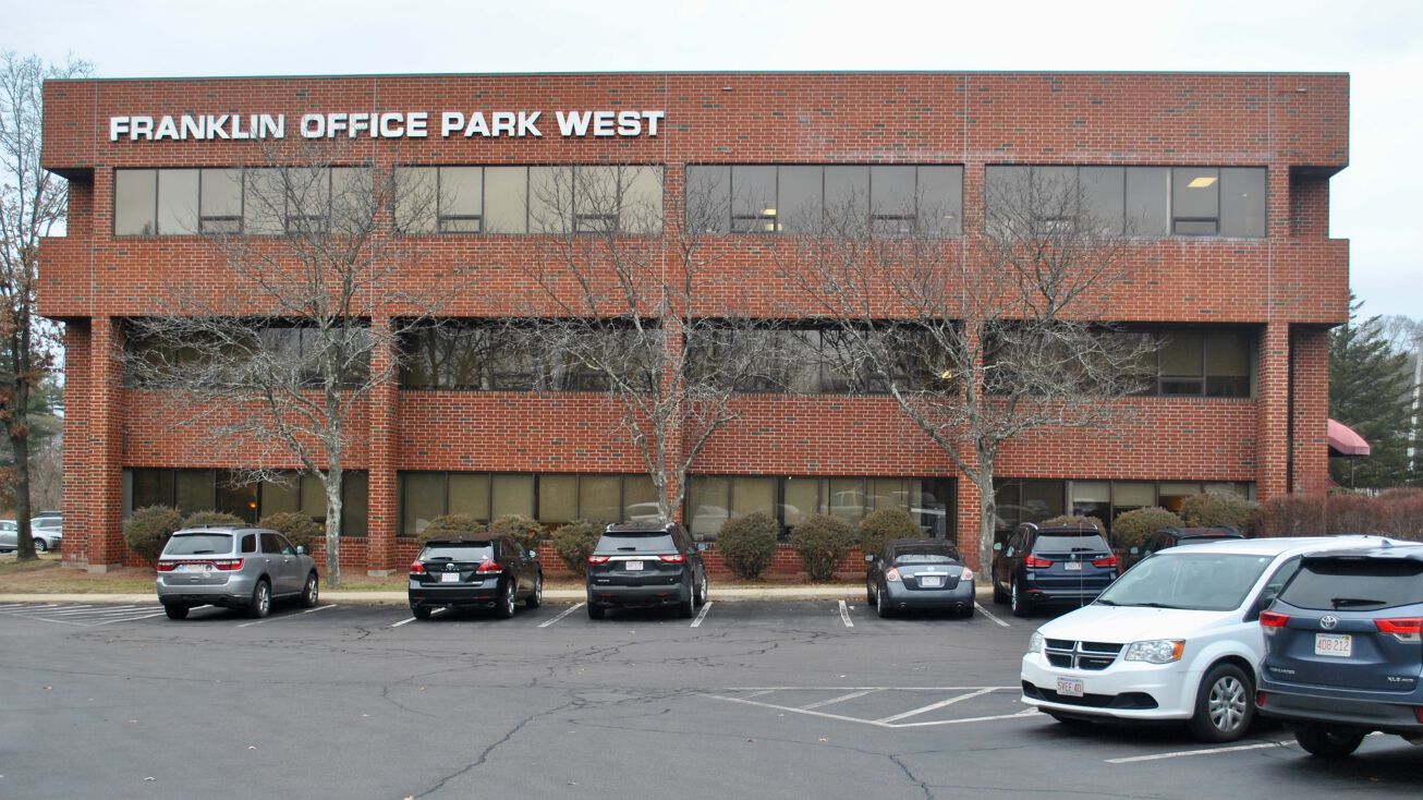 38 Pond Street, Franklin, MA 02038