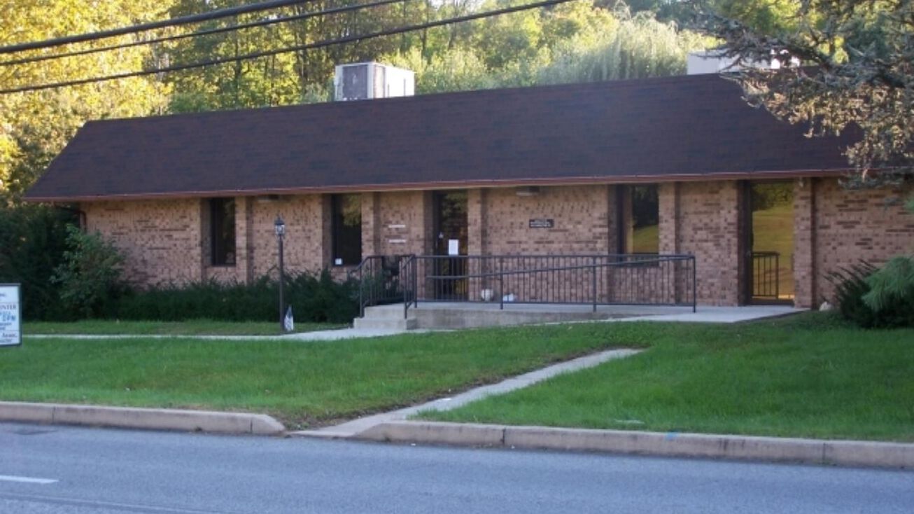 450 Cherry Tree Rd, Aston, PA 19014