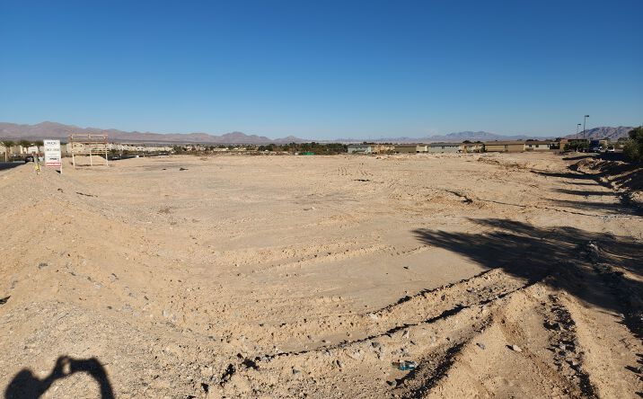 Pictures of Land property located at 960 W Craig Rd, North Las Vegas, NV 89032 for sales - image #1