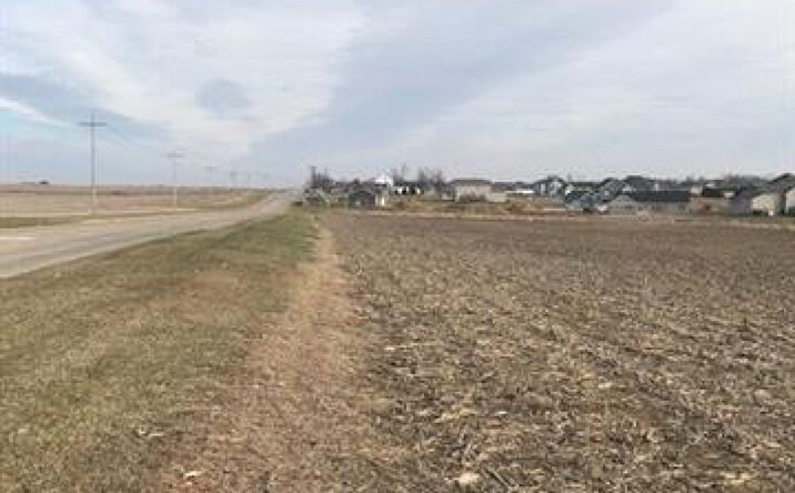 Pictures of Land property located at W Cruger Rd, Washington, IL 61571 for sales - image #1