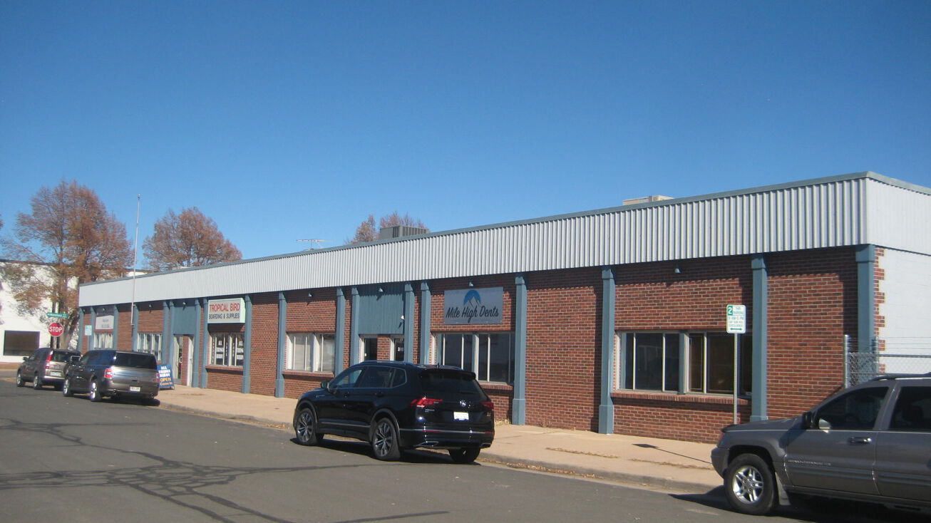 39003910 S. Mariposa Street, Englewood, CO 80110 Industrial Property