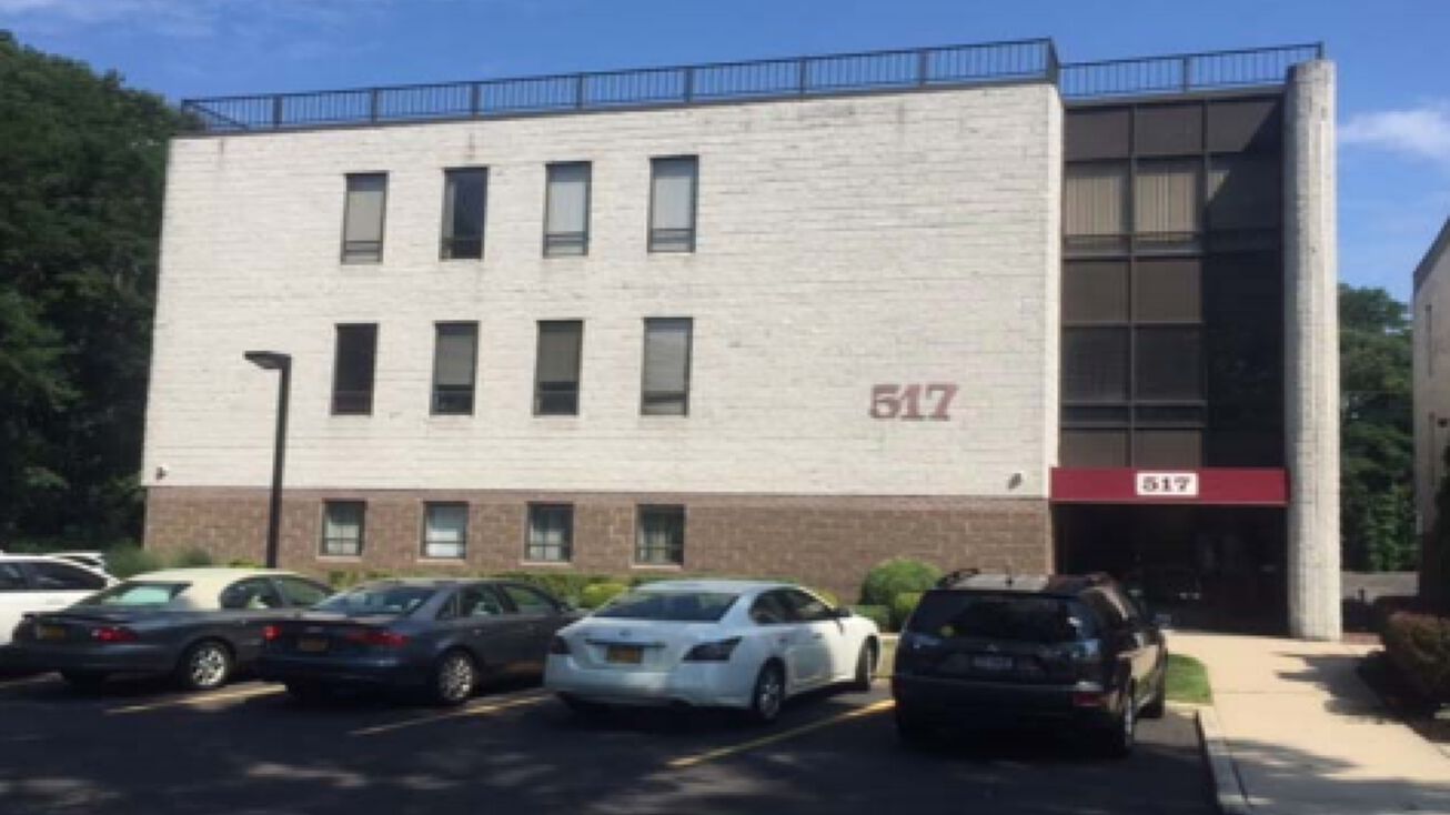 517 Rt. 111, Hauppauge, NY 11788