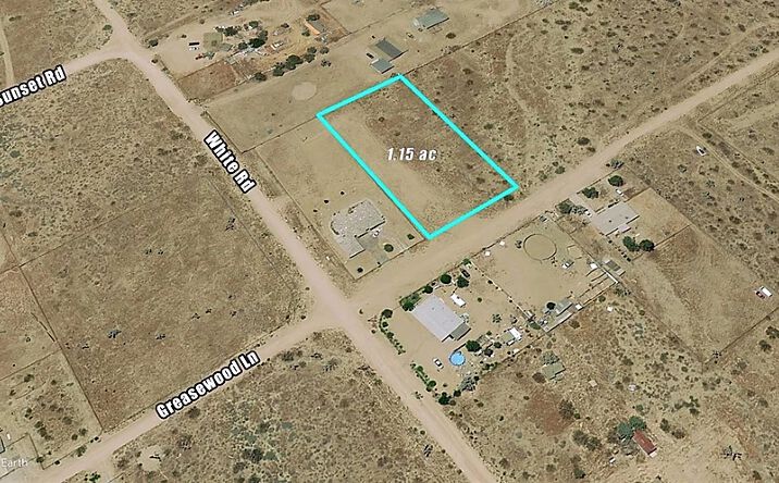 Pictures of Land property located at Greasewood Ln, Phelan, CA 92371 for sales - image #1