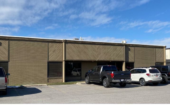 Pictures of Industrial property located at 900 N 400 W, North Salt Lake, UT 84054 for comps - image #1
