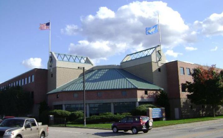 Pictures of Office property located at 2480 Post Rd, Warwick, RI 02886 for sales - image #1