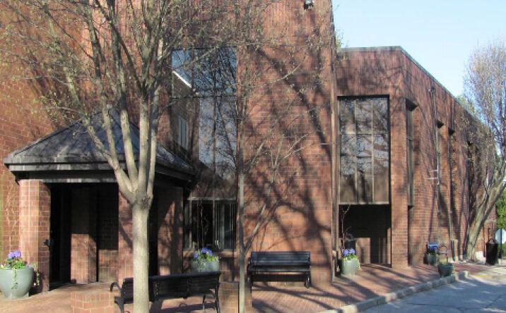 Pictures of Office property located at 2518 Post Rd, Warwick, RI 02886 for sales - image #1