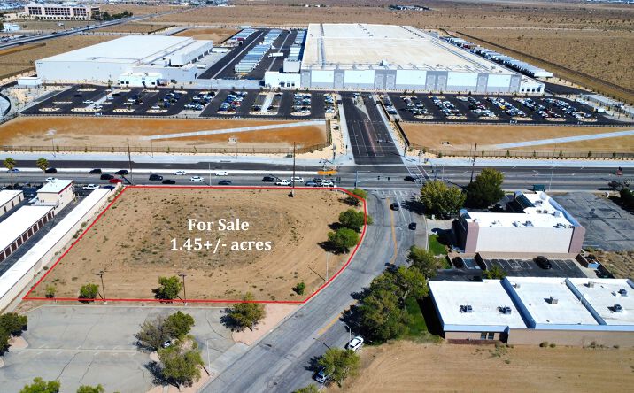 Pictures of Land property located at 10th St W & Avenue M-4, Palmdale, CA 93551 for sales - image #1