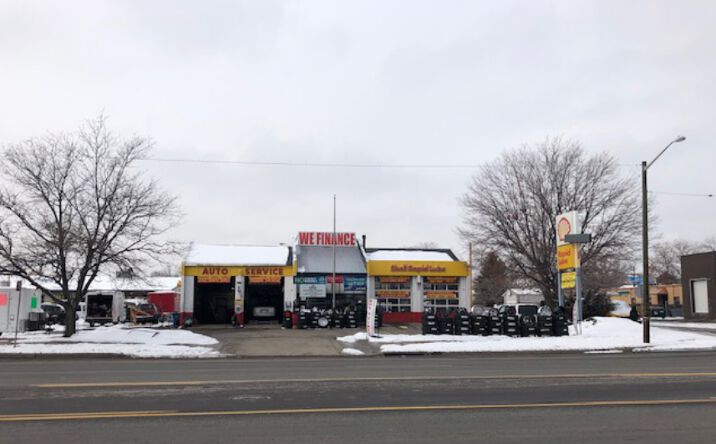 Pictures of Retail property located at 1301 S Sheridan Boulevard, Denver, CO 80232 for comps - image #1