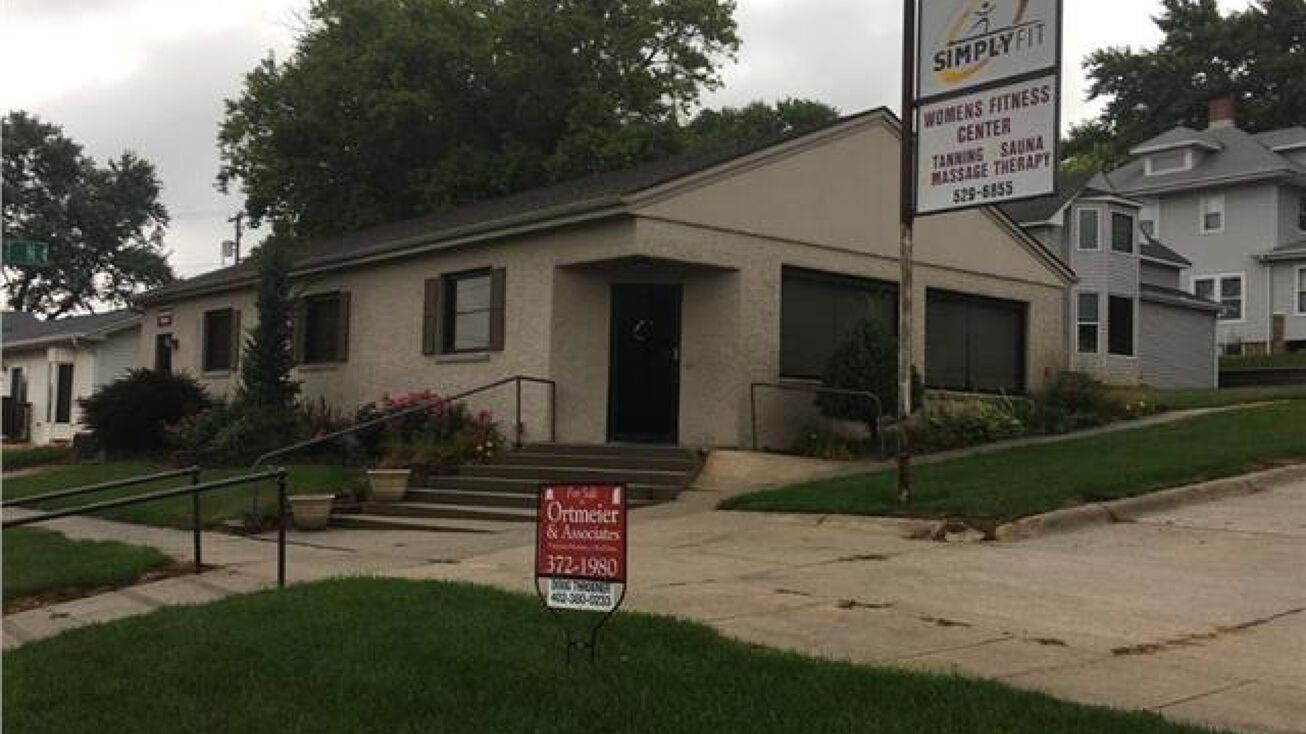 1000 Ave F W, Wisner, NE 68791