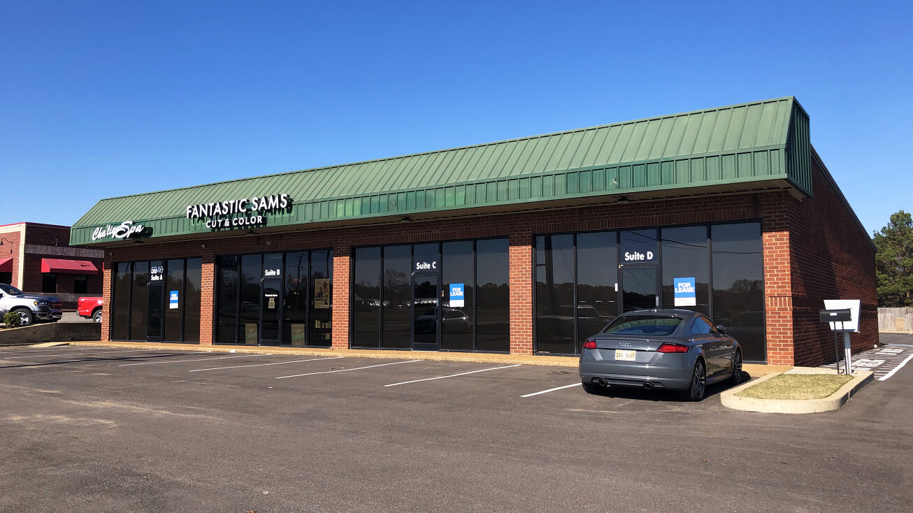 5940 Goodman Rd, Olive Branch, MS 38654