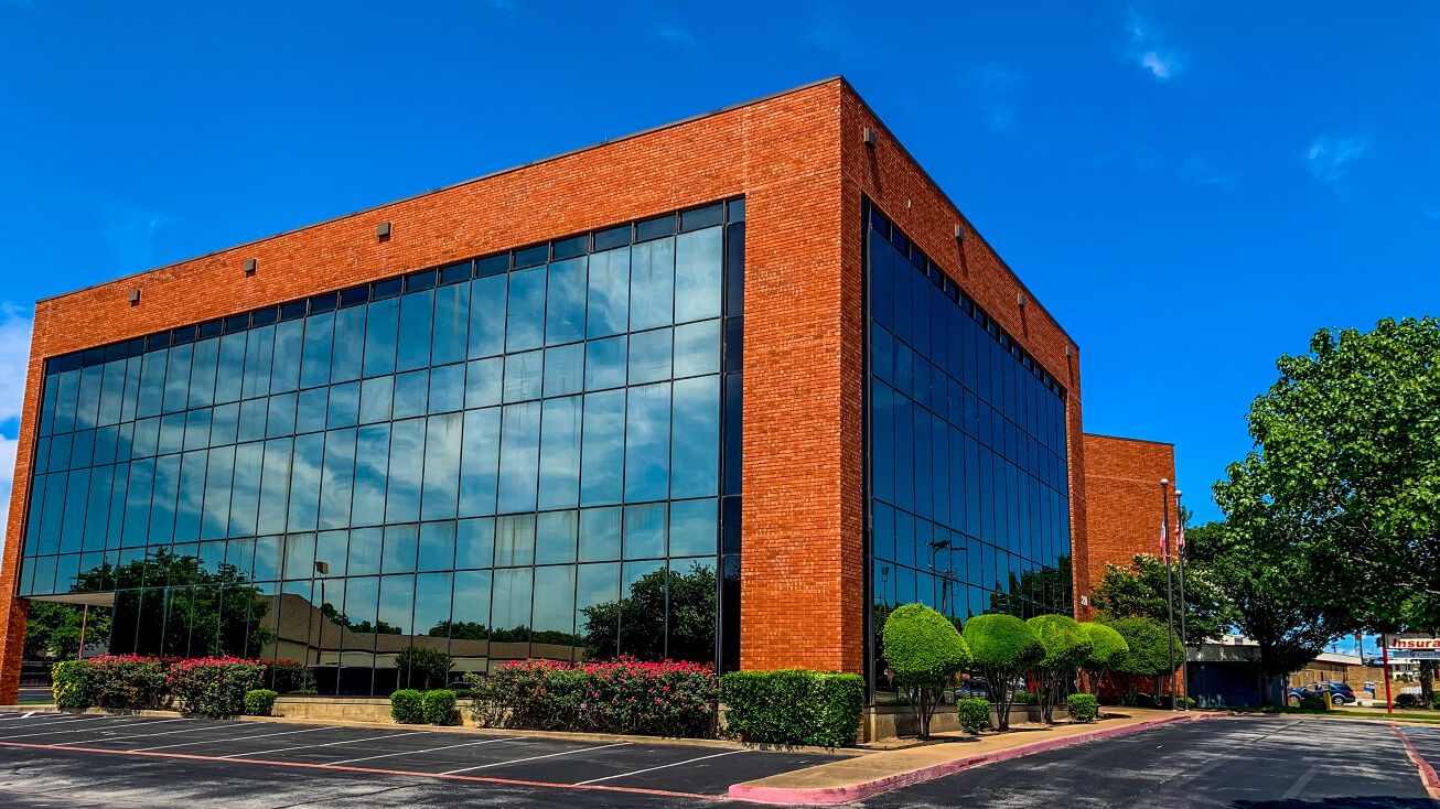 221 Bedford Rd, Bedford, TX 76022 Office Property for Sale Offices