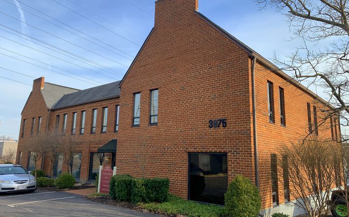 Pictures of Office property located at 3975 Erie Ave, Cincinnati, OH 45208 for comps - image #1
