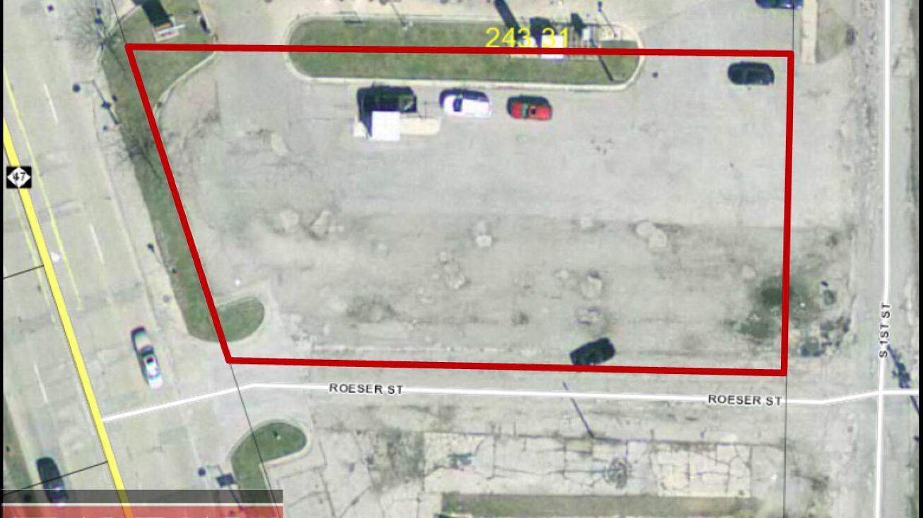 285 S Main St, Freeland, MI 48623