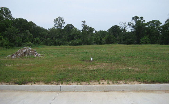 Pictures of Land property located at 526 Highway 61 North, Natchez, MS 39120 for sales - image #1