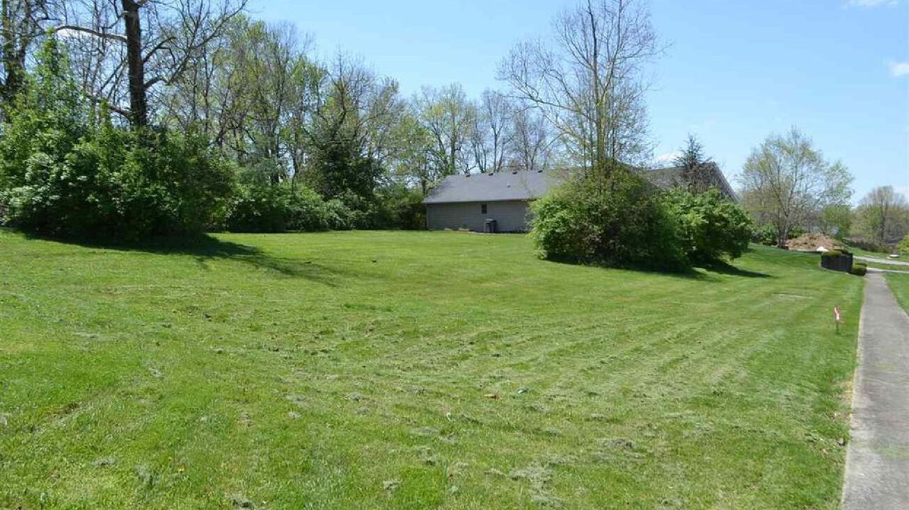 115 Colonial Way, Danville, KY 40422