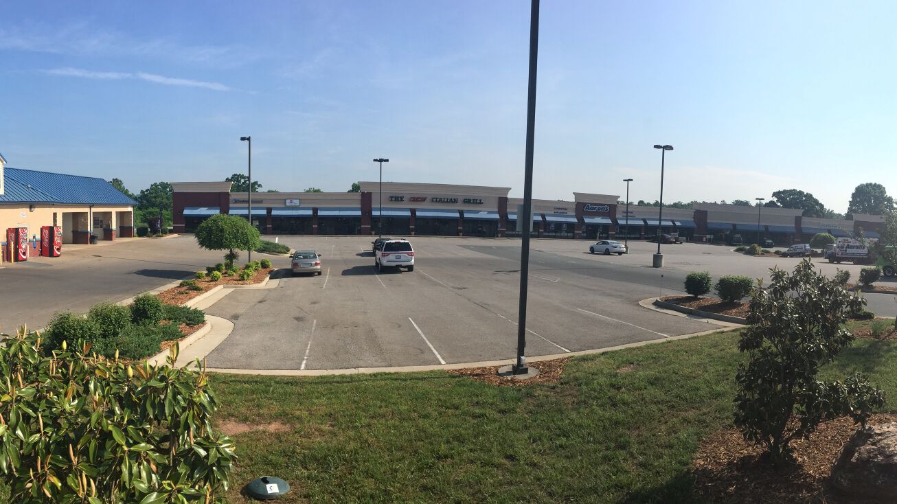 2600 Dearing Ford Rd, Altavista, VA 24517 Retail Property for Sale