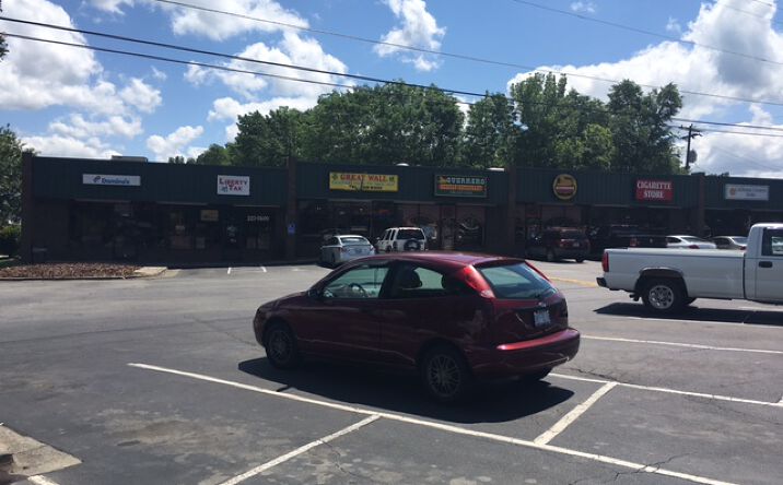 921 S. Main St., Graham, NC 27253 | Crexi.com